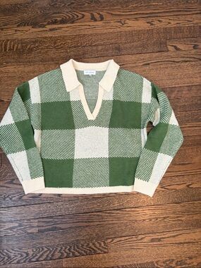 Lost & Wander Med Green and Cream Buffalo Check Collared Sweater